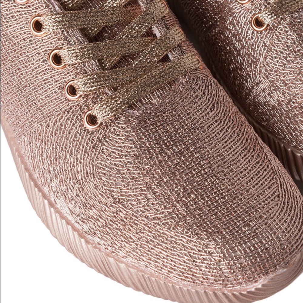 Ladies metallic knit lace up athletic sneakers. - Picture 4 of 5